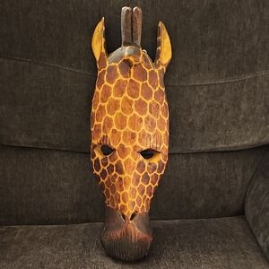 🤎💛Giraffe Carved Wood Decorative Mask